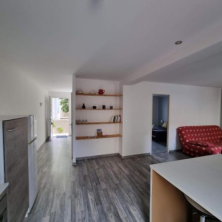 T2 Avec Terrasse 25M², Garage, Plein Centre-Ville Нарбонна Экстерьер фото
