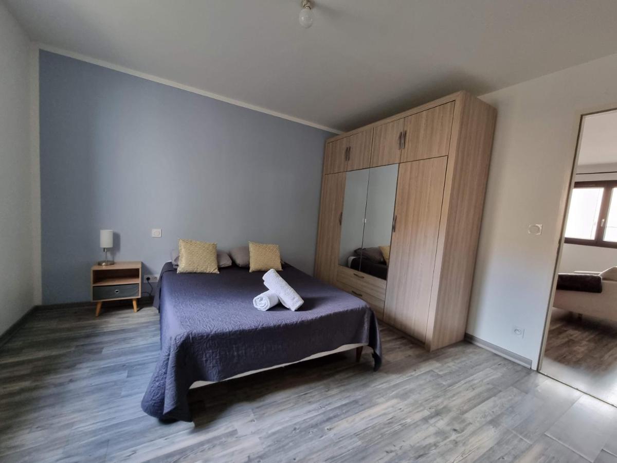 T2 Avec Terrasse 25M², Garage, Plein Centre-Ville Нарбонна Экстерьер фото