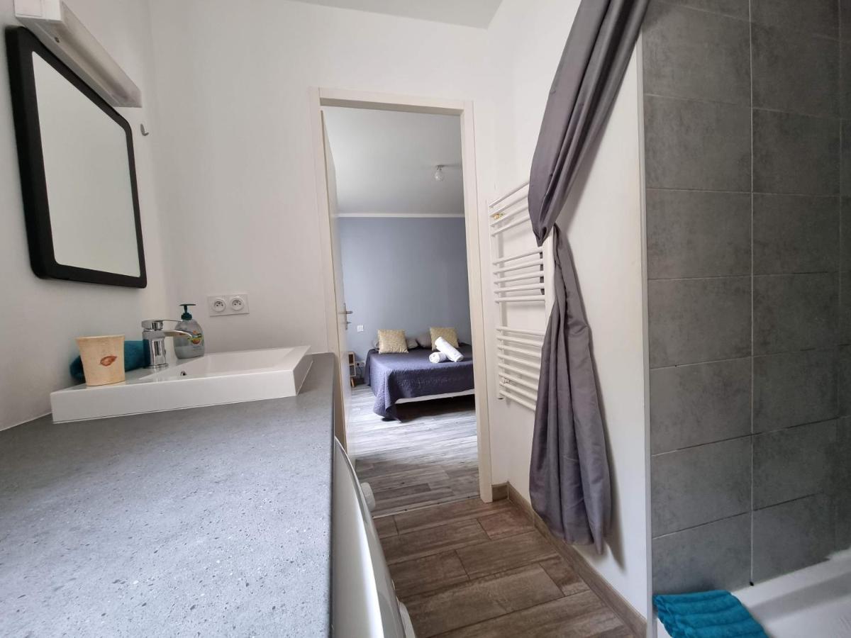 T2 Avec Terrasse 25M², Garage, Plein Centre-Ville Нарбонна Экстерьер фото